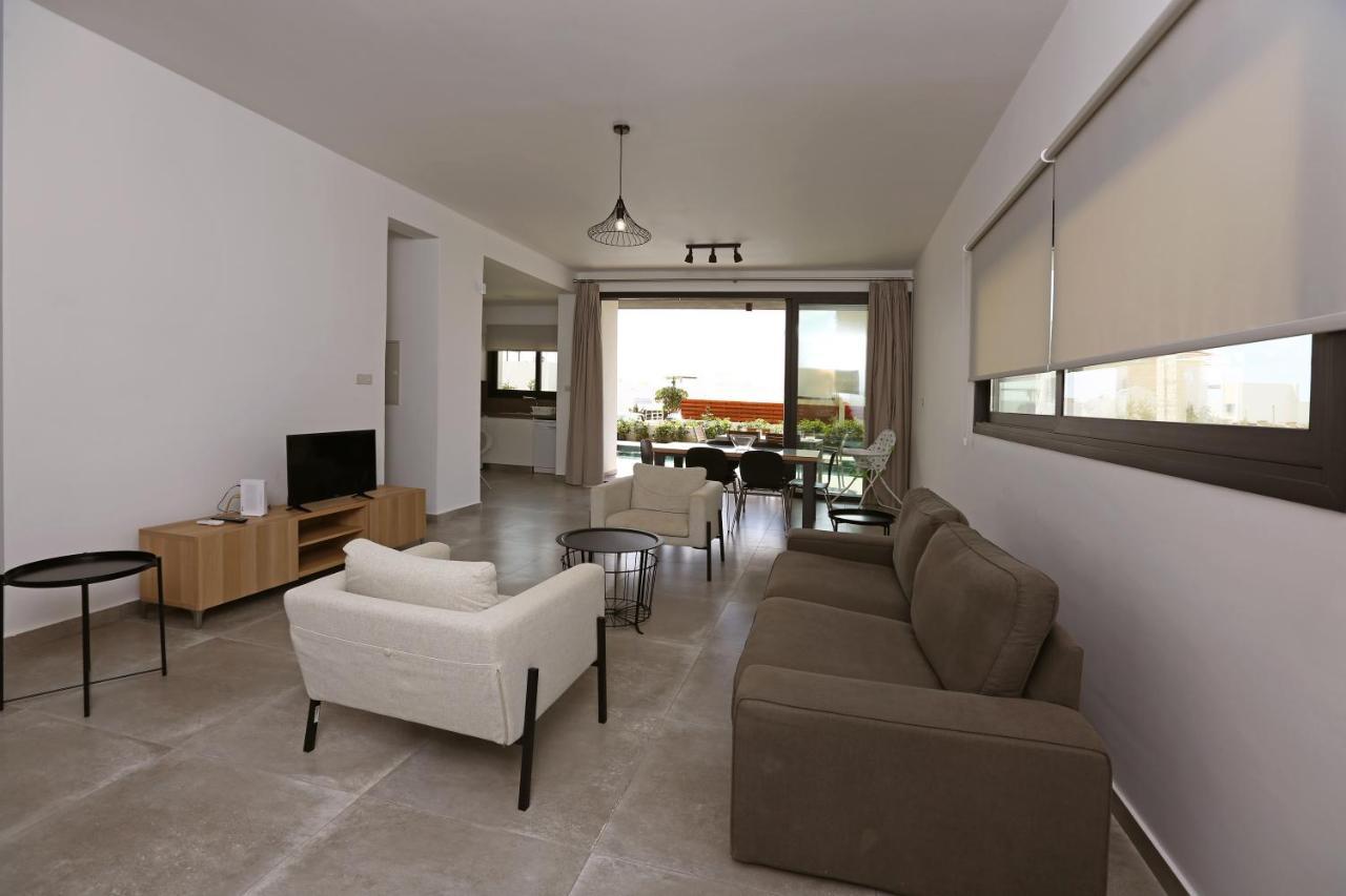 Villa Yria คอรัลเบย์ ภายนอก รูปภาพ