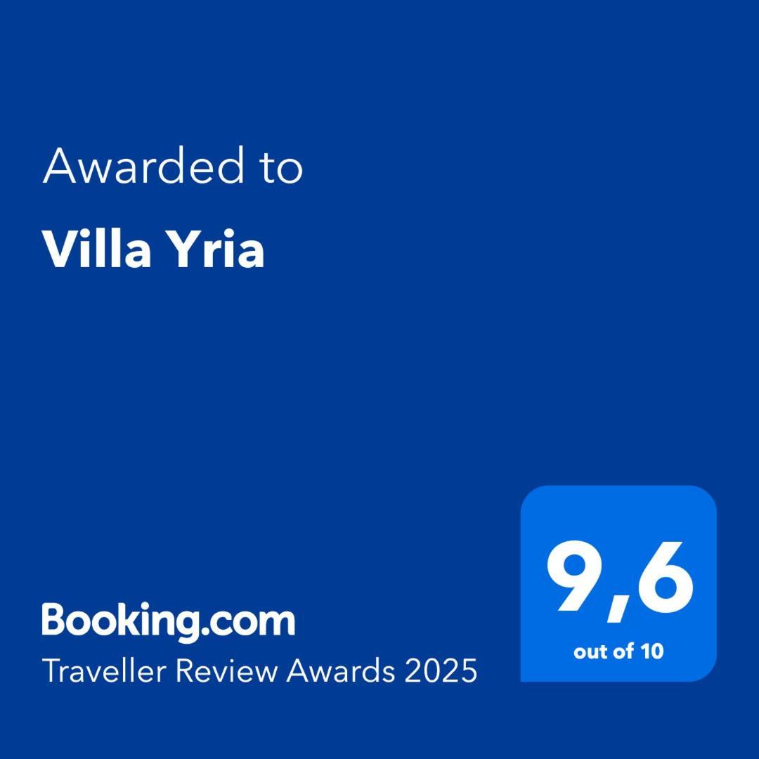 Villa Yria คอรัลเบย์ ภายนอก รูปภาพ